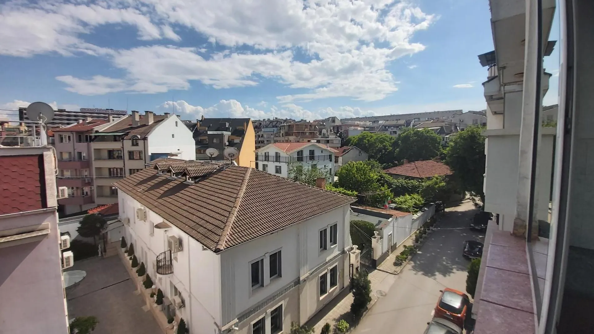 Просторен И Добре Обзаведен Апартамент Oborishte 39 Str Apartment Plovdiv